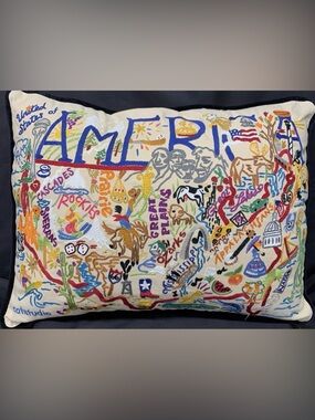 CatStudio Hand Embroidered America NWT Pillow Cover - Organic Cotton 18 x24